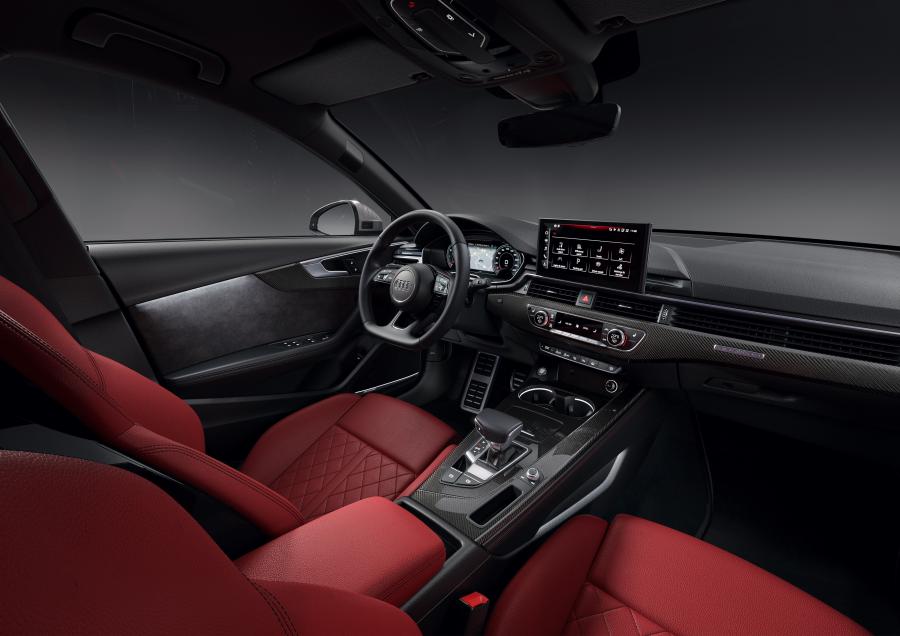 Интерьер Audi S4 Avant TDI (B9) 2020 года  (WW) (фото 32 из 40)